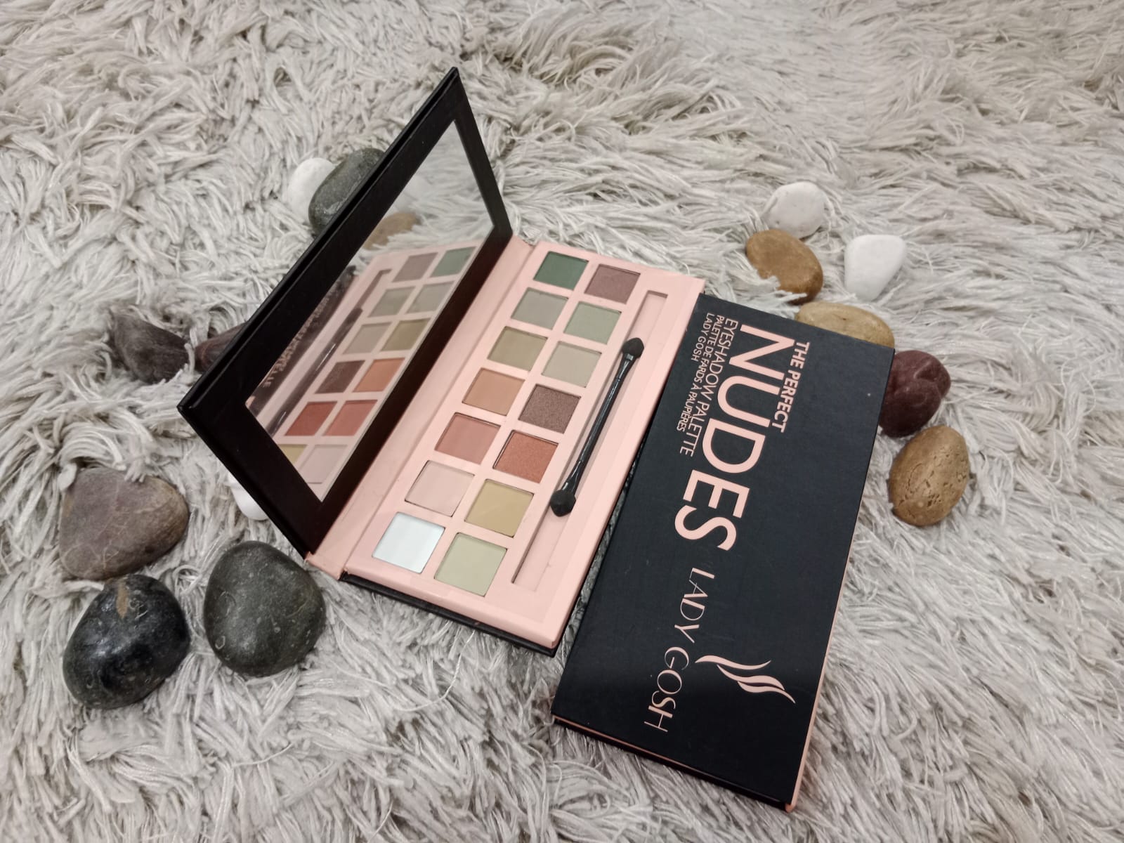 eyeshadow palette